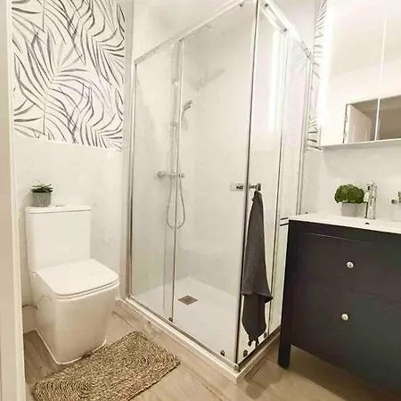 Acogedor En El Centro De Apartamento